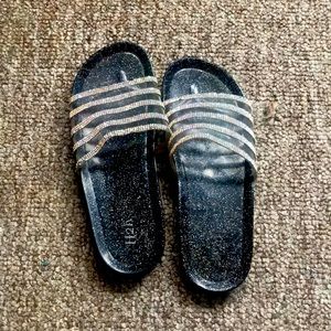 Brand is H2k never worn still in perfect condition and shape